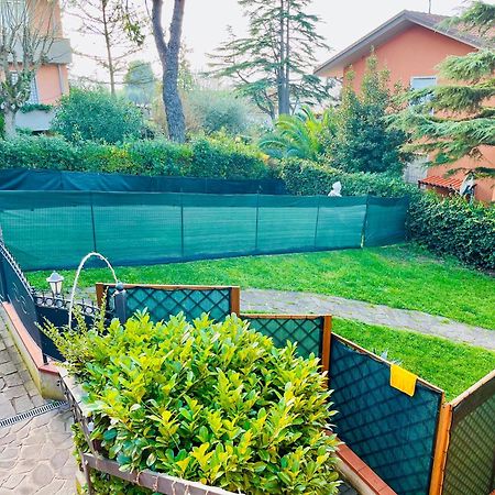 Appartamenti Pesaro Mare Ledimar Екстериор снимка